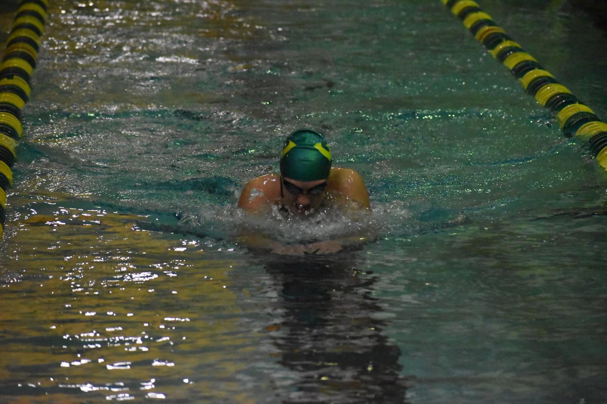 WSUTSSC's tweet image. Congratulations to @waynestatecoe and @CLE_State transfer student Hannah Cooper for making the GLIAC All-Academic Excellence Team (cumulative grade-point average of at least 3.5 ) in her first year of elibility! That&apos;s one way to make a splash!
@waynestwarriors