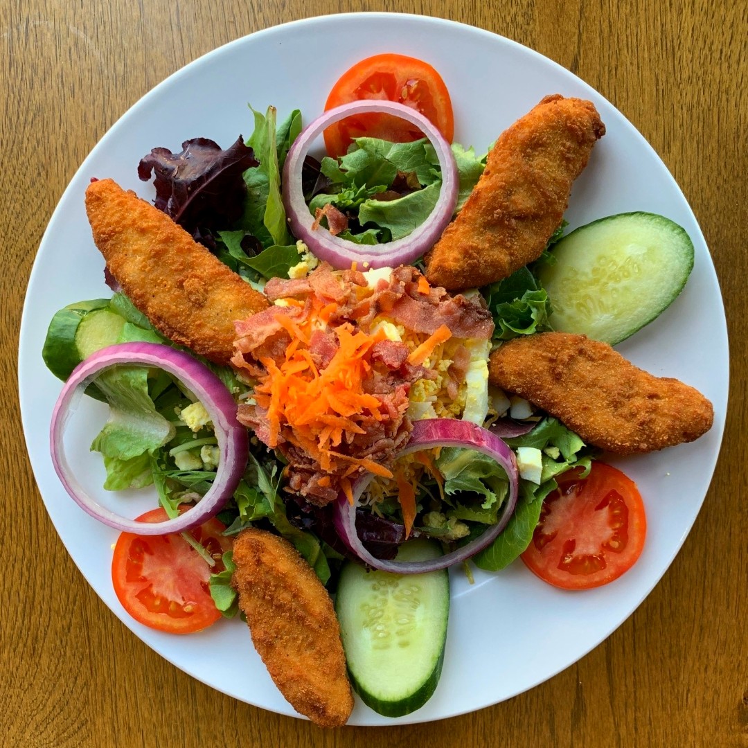 carolinalehouse's tweet image. Basically eating a Rainbow... you're welcome! 🌈
Don't forget about our Plant-Based options! 

#aleyeah #eattherainbow #salad #midweek #pickmeup #plantbased #yum #foodie #sogood #cheers #alltastebuds