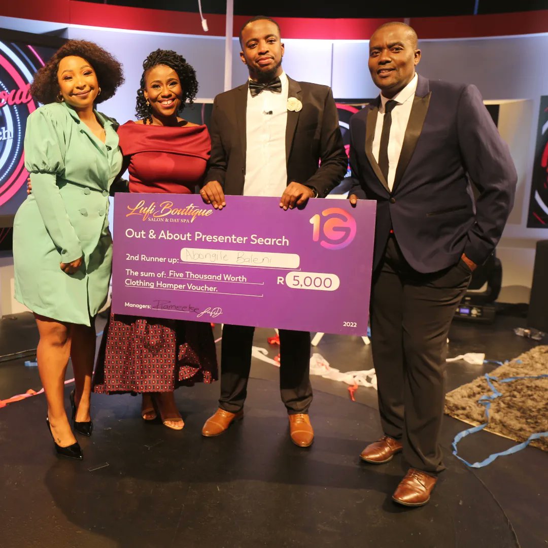 ONEGospel's tweet photo. Thank you to our contests for being brave enough to take this chance. You are a part of the family. Props to our winner Selathe Mathiya. Thank you so much for watching everyone. It's not a goodbye but a see you later. πππ½
#outnaboutpresentersearch #nextpresenter #onegospel https://t.co/Ci1ZxWcjVe