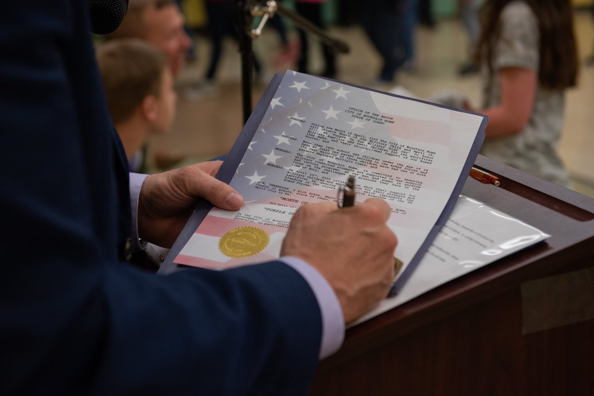 Seeing Purple?! April is the Month of the Military Child! 
Apr 4 Mayor Rich Skyes signed a proclamation for the Mountain Home City to observe the event. 
Make sure you wear purple Apr 15 to show support and appreciation for military kids! 

#PurpleUp #MonthoftheMilitaryChild