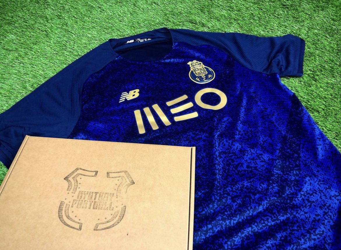 mysteryfootball's tweet photo. If Havertz scores in the Champions League today, we will give away a Mystery Football shirt to one lucky follower! 

To enter: 
1️⃣ RT this tweet
🤝 Follow us

Good luck! 🤞🏻 https://t.co/q8dGT5fncE