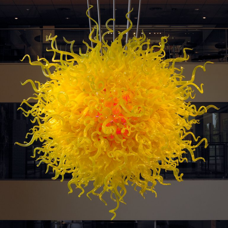 genesee_glass's tweet photo. #Chihuly glass takes the shape of organic objects from jellyfish and mushrooms to stems and spirals! #DaleChihuly #ChihulyGlass https://t.co/wNUo4amF3j