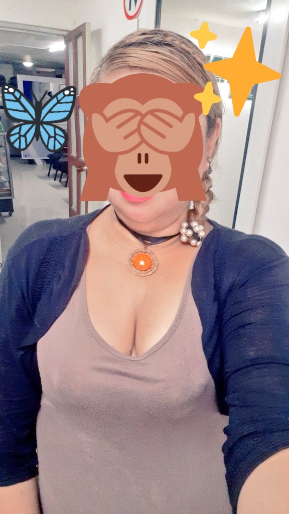 Orlydavid212's tweet photo. Hola seguidores fieles de mi tweeter 😘😘😘linda tarde de miércoles 😊 🔥💕 https://t.co/Nq4h4C6998
