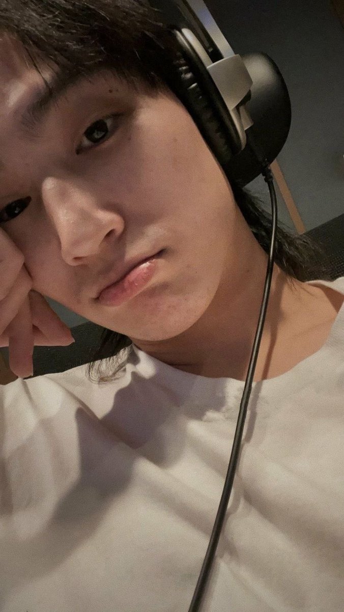 sic_cnvs's tweet photo. Two besties 💟

#ahgaseselcaday #igot7selcaday #ig7sd   
#ahgaselcaday #JAYB #Jaebeom #def @jaybnow_hr https://t.co/buXOoZFaxq
