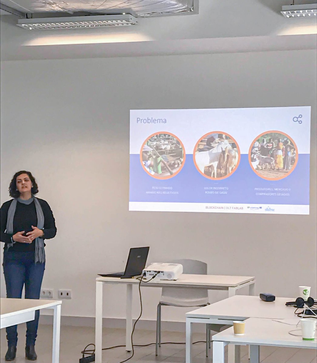 ProyectoDIGITEC's tweet photo. 👥 El pasado 30 de marzo se llevó a cabo el Fablab DLT en Blockchain, enmarcado en el @ProyectoDIGITEC. En este los participantes se enfrentaron a desafíos sobre la agricultura sostenible, entre otros, que desde el @Polo_TICE_PT les plantearon. 

👉 https://t.co/p7EnbKGY8z https://t.co/FRbMYFxKmJ