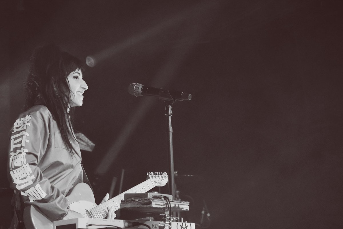 ezkenz's tweet photo. @lights @showboxpresents 4 april 2022 https://t.co/3O9EmJxOxk