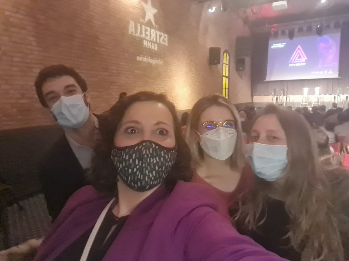 vanesa_alarcon's tweet photo. Con parte del equipo #EcijaTeam de #Barcelona en el evento sobre #NFTs y #CriptoArte #Metaverso #Tokenyx @EstrellaDammCat cc @ECIJA https://t.co/moVH93Olt6