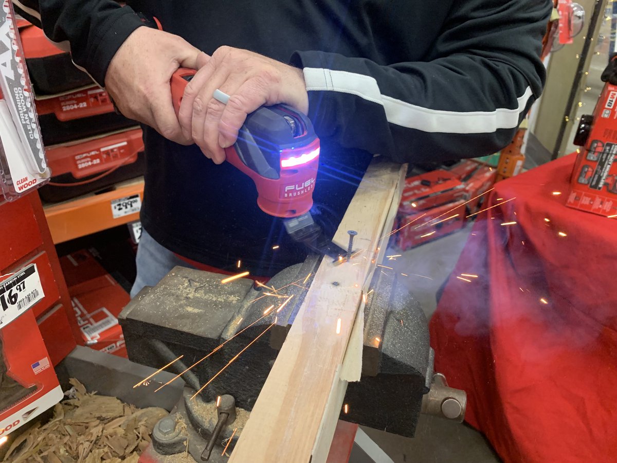 prodesk41401's tweet photo. Thank you TTI Jake & Emily for tooling out for #ProXtraPerk #4WeeksofRewards Event. @MilwaukeeTool @Sheila0216 @4108Serrano @DurninZach @RmmKevin @jt_tauber13 @JennNJM https://t.co/yi1faavU6u