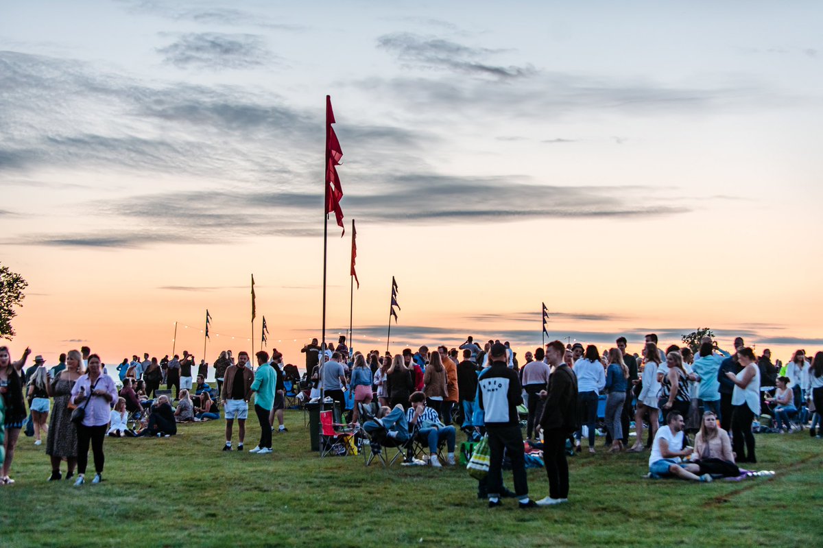 We are halfway through the week... just think, next week has a 4-day weekend!🤩🙌