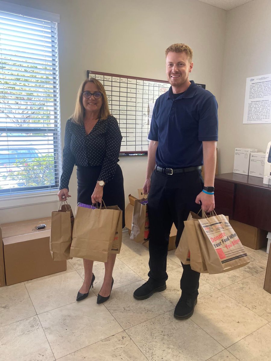 Our team is working with #multifamily properties around the country to collect food donations and fight food insecurity with our partner, <a href="/MoveForHunger/">Move For Hunger</a>. ❤️

Shout out to Equity, the Marlowe, The Reserve at Clarendon Centre, and Savannah Place for the photos!