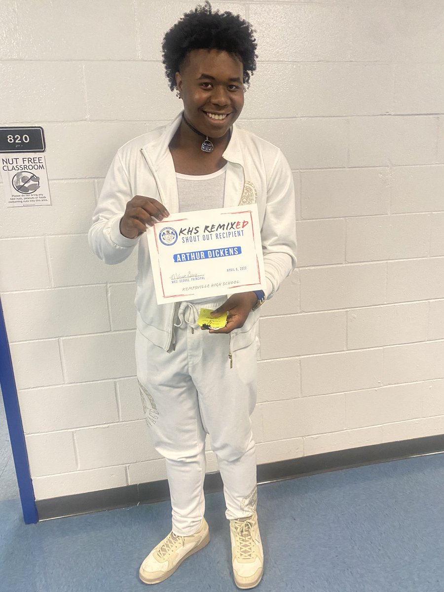 KHS_ReMixEd's tweet photo. Arthur is this month’s KHS Remixed Shout Out recipient, and we could not be more proud of all he has done to be successful this year. Keep it up, Arthur! https://t.co/HDMk44SSLy
