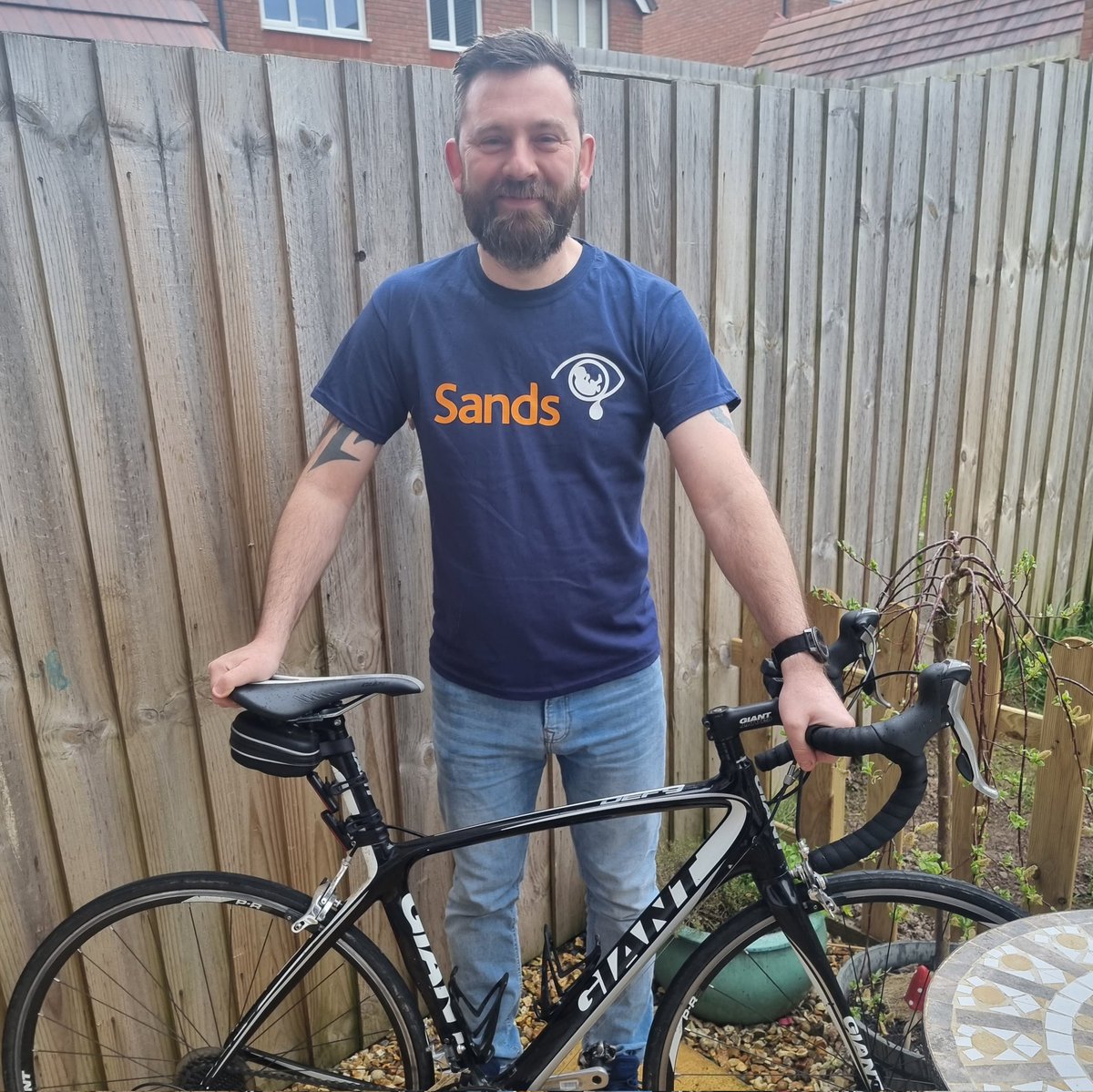 Personal challenge for myself. Raising money for <a href="/SandsUK/">Sands - baby loss charity 💜🧡</a> , have to ride 250 miles this month. If you fancy donating any money please see my link. 🙏 

facebook.com/donate/6309788…