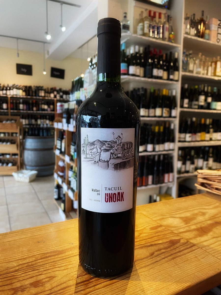 Tacuil are based in Salta (home to some of the highest vineyards in Argentina), the winery operates a strict no oak policy.  When we say strict, it was rumoured the founder would shoot anyone who brought a barrel to the winery.  Thus the playful name ‘Unoak’…