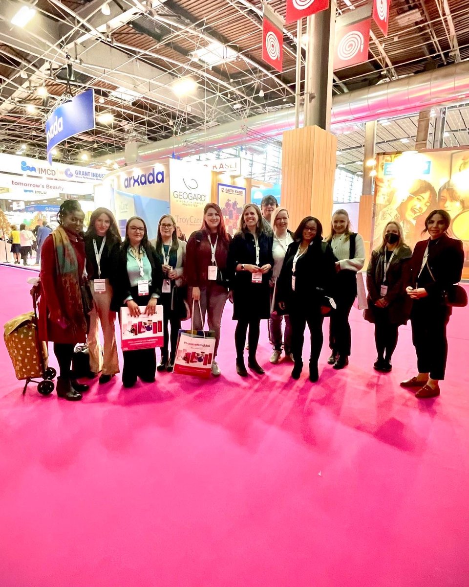 FormulaBotanica's tweet image. Student meet-up @incosmetics 🤩
It was amazing meeting some of our students and graduates in person at #incosmetics in Paris today!

We really do have the most incredible community of formulators and you inspire us every day. Thank you for meeting up with us today. 🥰