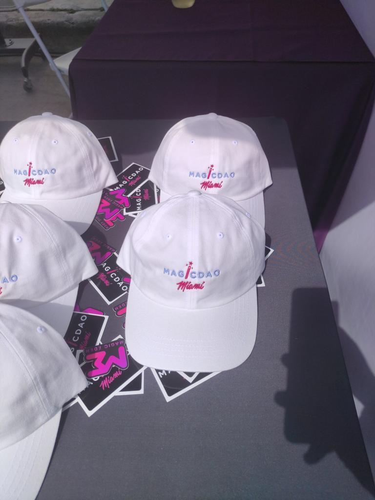 Decloud_HODL's tweet photo. #magiceden https://t.co/0ZKT9M8MGI