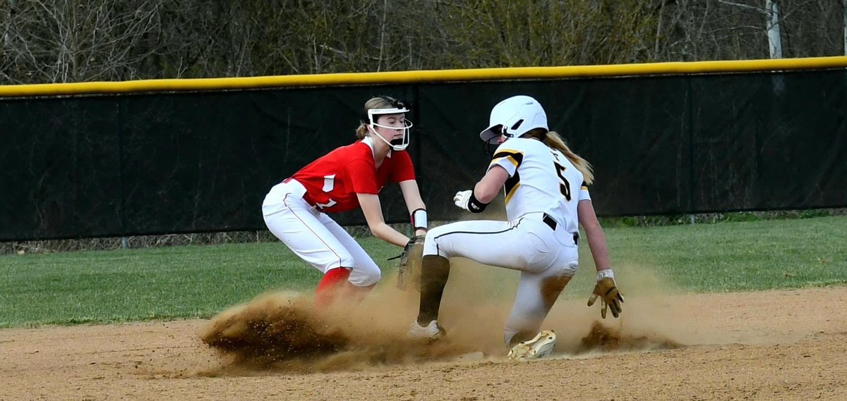 THSSoftball2023's tweet photo. Keep the Votes Coming .. she needs every vote Cam Linneman #VoteEveryHour https://t.co/pTnbqra7by https://t.co/g0ClYkd1Jt