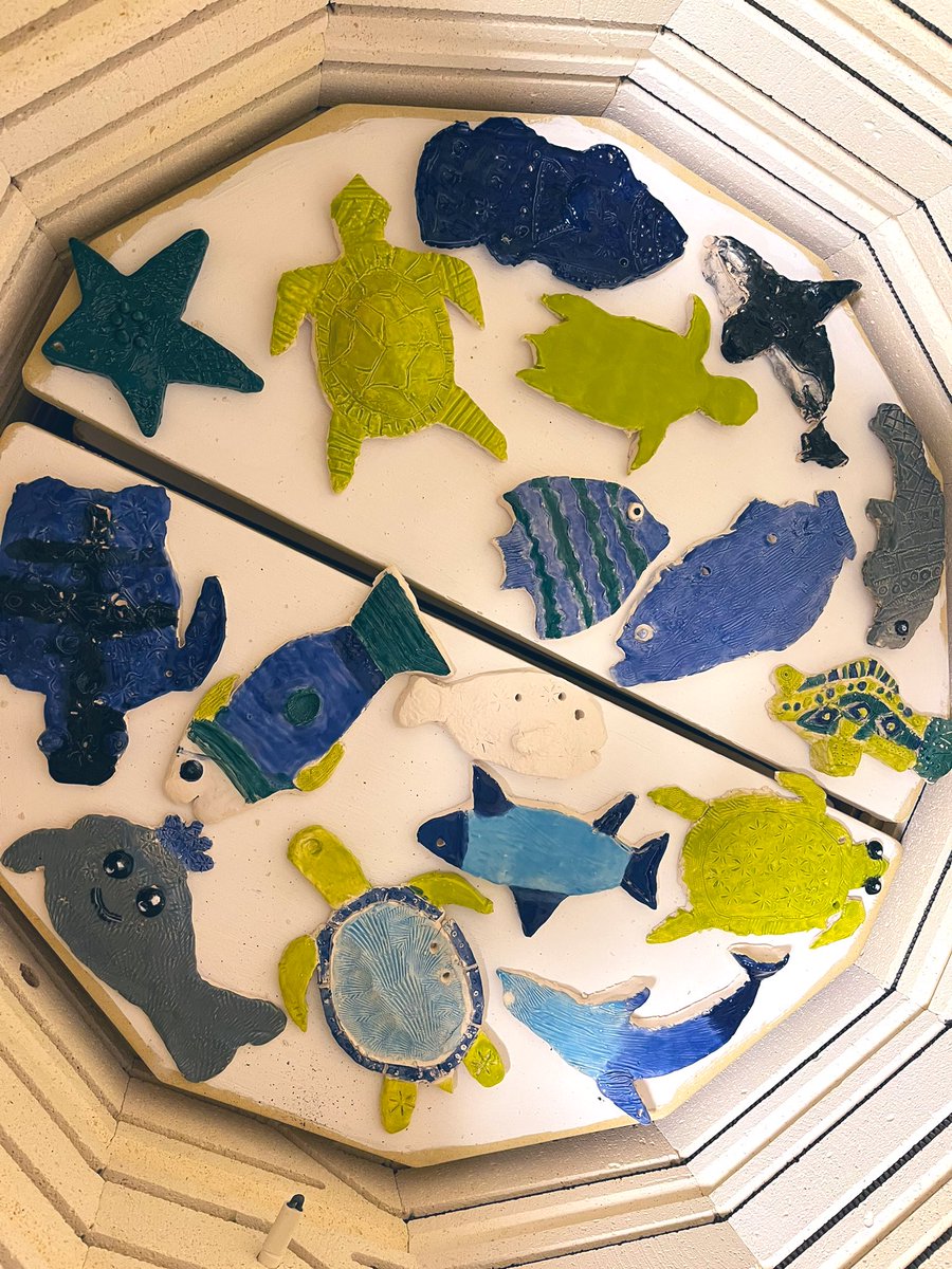 ms_bock_art's tweet photo. Under the sea 🌊 7th graders learned the slab technique to make these beautiful ceramic sea creatures! They created unique texture impressions by experimenting with beads, shells, cardboard, and clay tools. https://t.co/JdDiFOfbnb