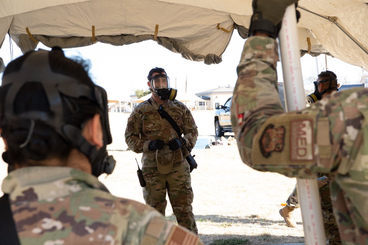 149FW's tweet photo. Our MDG #Gunfighters performed CERFP training. They may be called upon to assist domestic operations within FEMA region 6. #DYK the "C" in "CERFP" stands for CBRN (chemical, biological, radiological and nuclear), and is big part of their "ERFP" (enhanced response force package). https://t.co/sUdk9h1g4Q