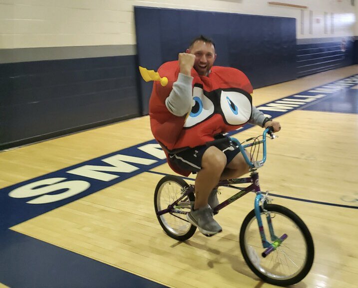 Smarts_Mill_PE's tweet photo. We are “pumped” about Hoops 4 Heart @Smarts_Mill @LCPSOfficial @AmericanHeartVA https://t.co/YpAX8OhoRQ