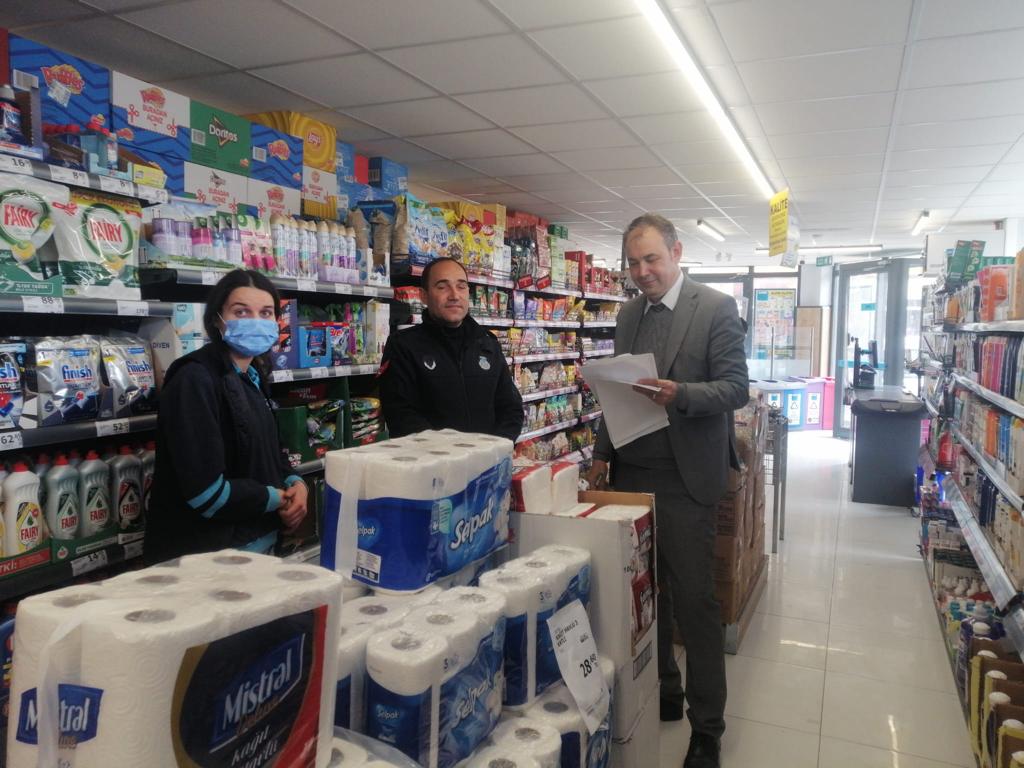 Market ürünlerinde uygulanan katma değer vergisinin düşürülmesinin ardından Zabıta Amirliği ekiplerimiz, marketlerde fiyat etiket kontrolü gerçekleştirdi.