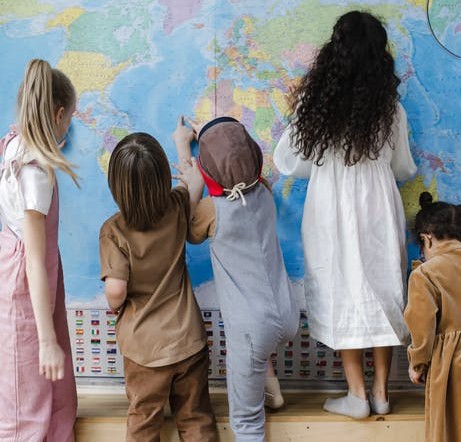 As we continue to celebrate the Week of the Young child, today is Work Together Wednesday. 

Please see below for some activities:

naeyc.org/events/woyc/pl…