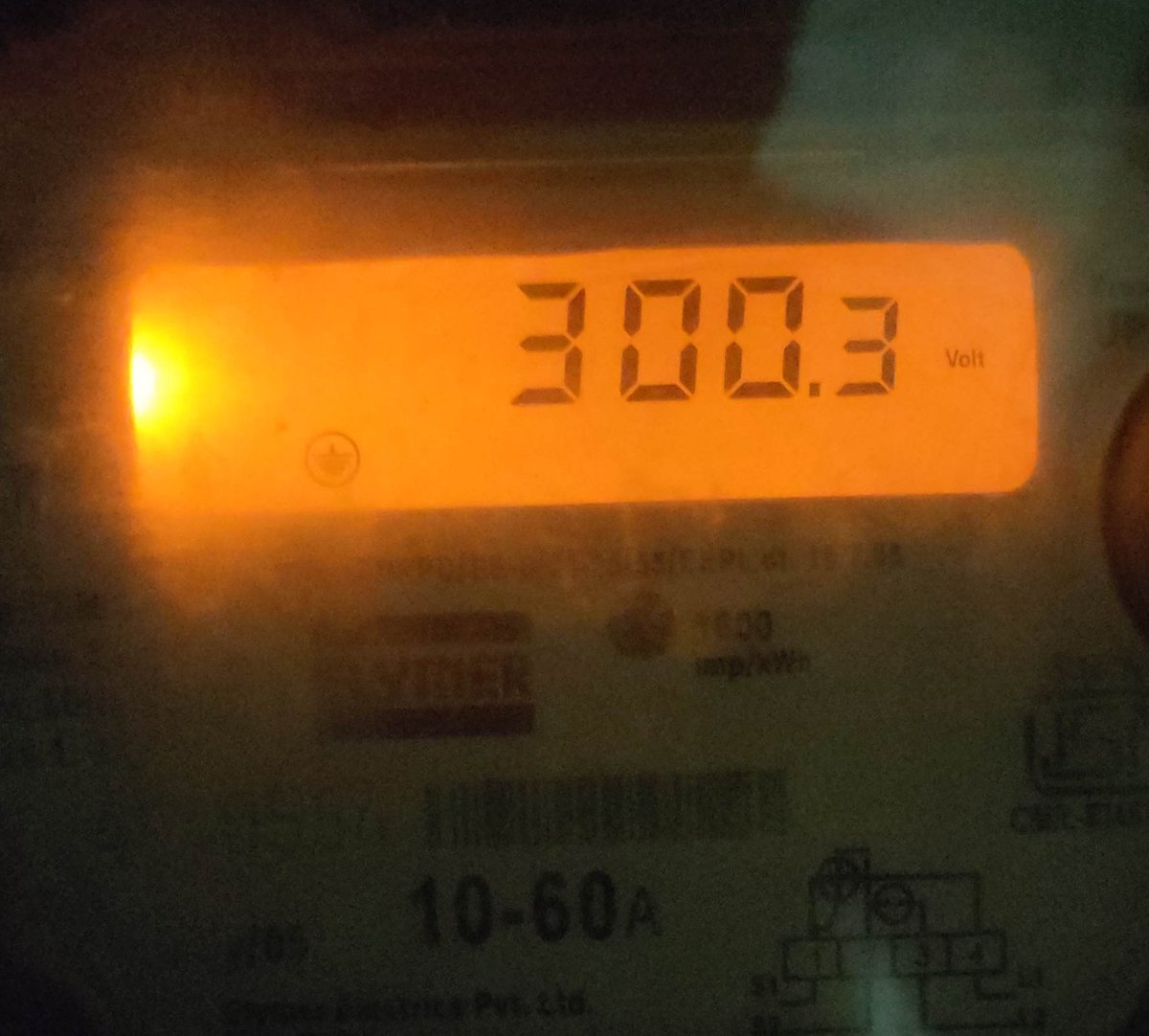 asimlko's tweet photo. क्षेत्र में अत्यधिक उच्च वोल्टेज (300 V) सप्लाई, क्षतिपूर्ति का जिम्मेदार कौन होगा?

ज़िला- लखनऊ
पावरहाउस- सेक्टर 14
क्षेत्र- सेक्टर-10, इंदिरा नगर

@UPPCLLKO @MVVNLHQ https://t.co/OoIVPtK5hD