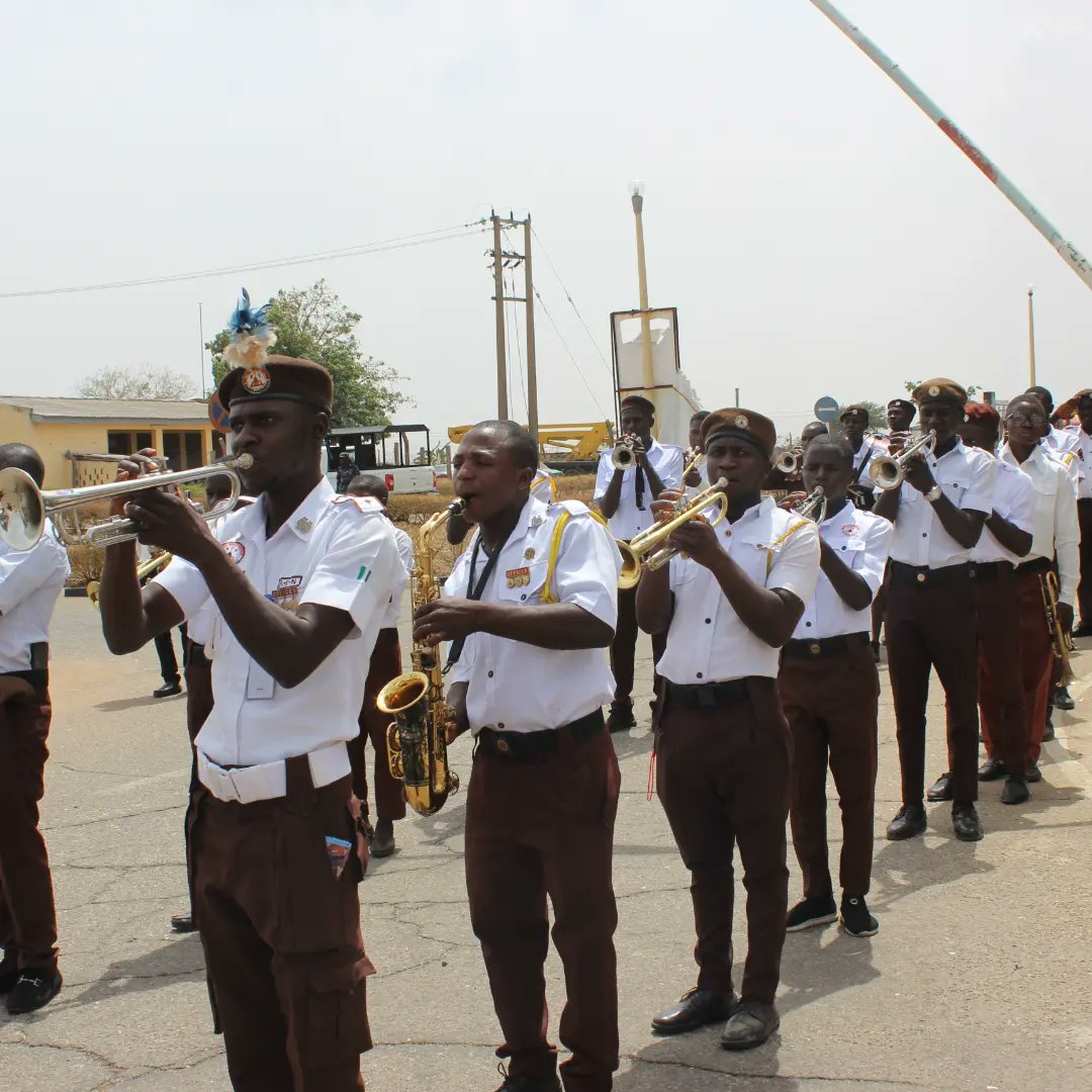 CACWORLDNEWS's tweet photo. PRESIDENTIAL TOUR TO JOS (OREKOYA REGION) - ARRIVAL OF THE PRESIDENT
The Royal Shepherd giving the President a heroes welcome at Yakubu Gowon Airport, Jos.
#CACPresidentialTour
#CACJos
#Jos
#CACPrincipalOfficers
#CACNews https://t.co/VBBQF4Tnpw