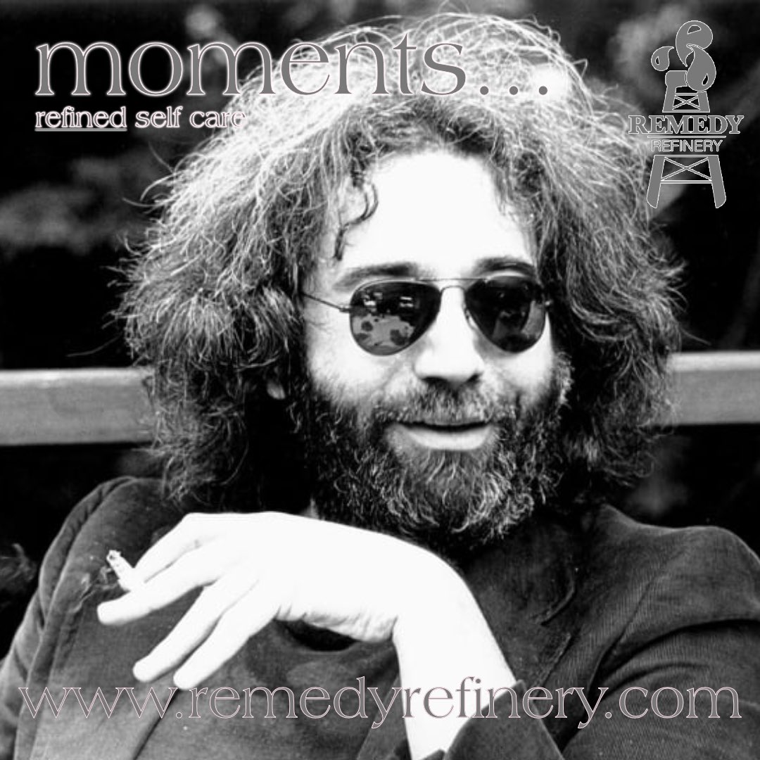 RemedyRefinery's tweet image. When it all boils down, life is a series of moments strung together.  Who would you like to share some moments with, living or dead?  Share your thoughts In the comments below.
#remedyrefinery #getrefined #refinedselfcare #ebbnphlow #moments #momentsrolls #infusedpreroll