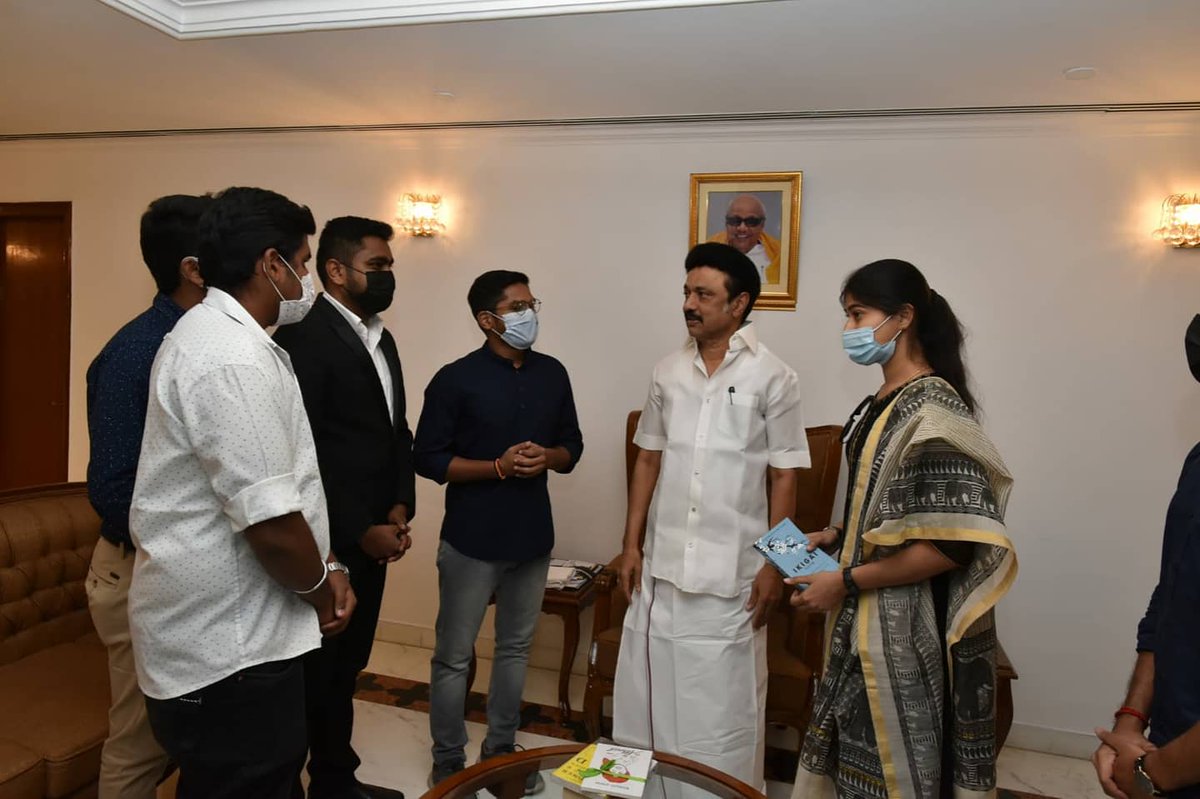 DTSAOfficial's tweet photo. A delegation of Delhi Tamil Students' Association met the Hon'ble Chief Minister of Tamil Nadu Thiru M. K. Stalin, at Pothigai Tamil Nadu Bhawan, New Delhi and discussed the problems faced by Tamil Students in Delhi. He gave us a patient hearing and assured us full support. https://t.co/4SLcUuxN9f