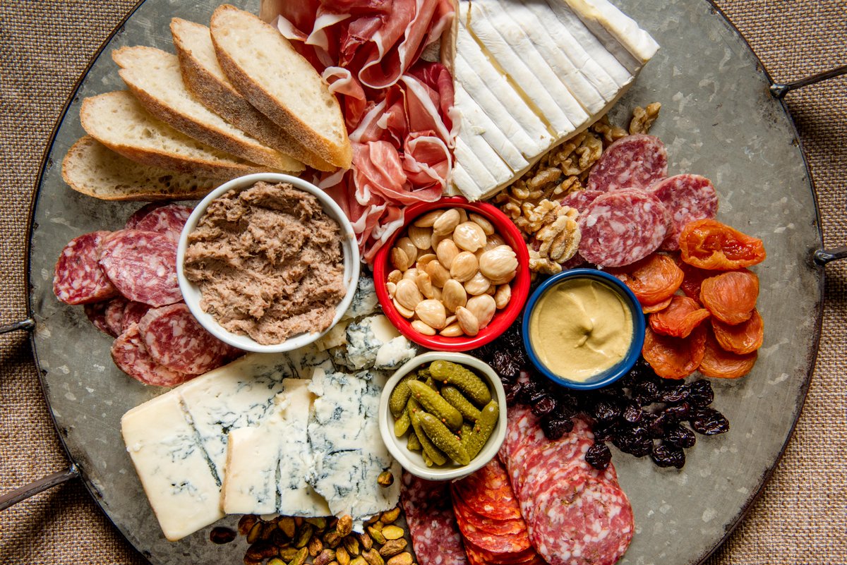 3PigsPate tweet media