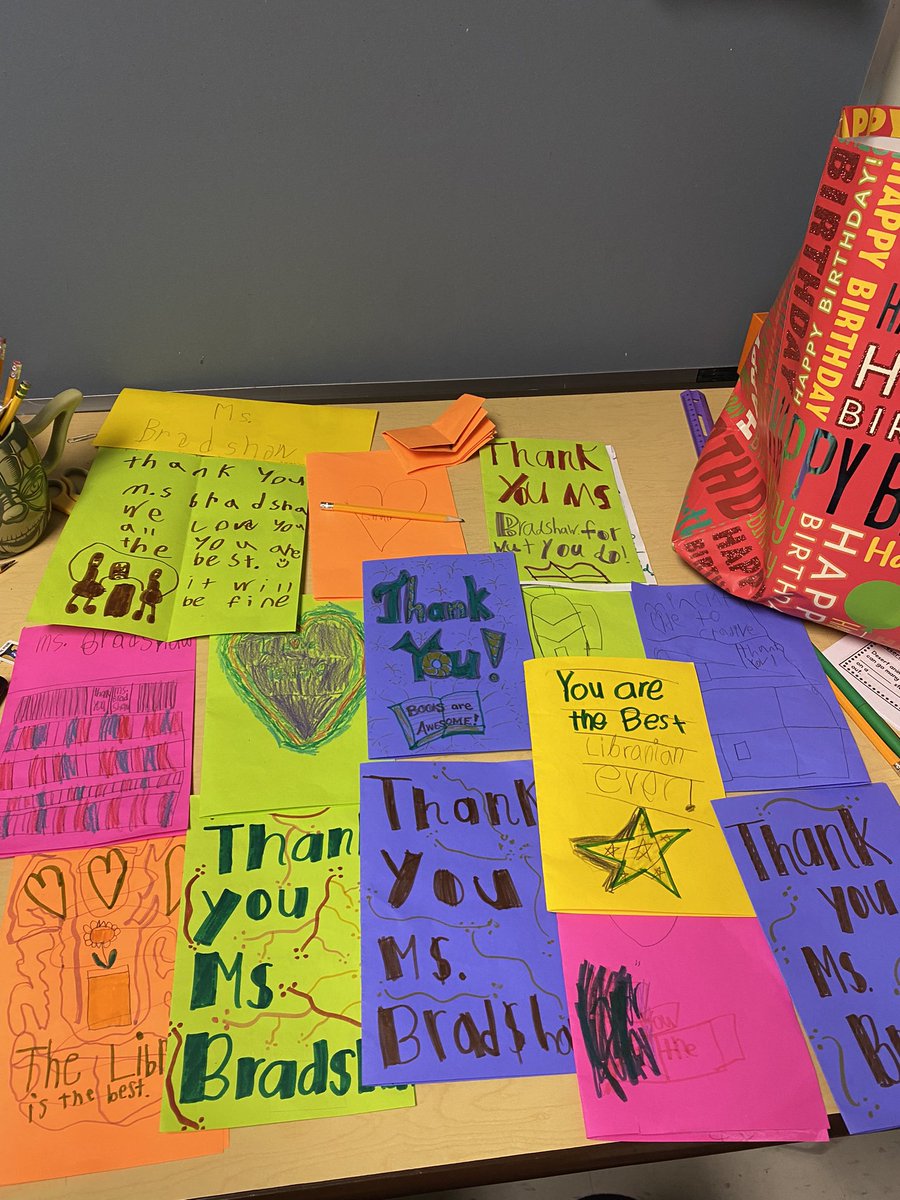 msbradshawclass's tweet photo. Got an amazing surprise from one of my 2nd grade classes today for School Library Month!! #sresroostrong #schoollibrarymonth https://t.co/05dhpgxkia