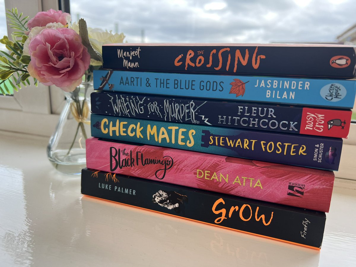 Lots of the @cdownlitfest authors have been selected for our next round of book club! Lots of students will be excited to meet @ManjeetMann @jasinbath @FleurHitchcock @stewfoster1 @DeanAtta @lcpalmerpoet - look at this lovely stack of books! #lovereading