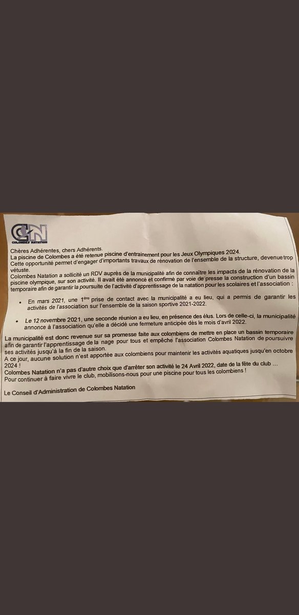 CAbandonnee's tweet photo. En 2018, "il" s'offusquait d'une fermeture en urgence de la #piscine
Fin avril 2022, elle ferme pour 2 ans, laissant les 3 clubs mourir. Sans concertation, ni solution !
N'oublions pas !
#shamovitcherie #escrolo
#saccageColombes #Colombescrade #Colombescrasse https://t.co/kv7BeHYhUd