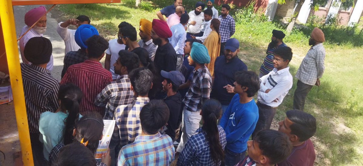 ISMARTIndia's tweet photo. The Solar Ambassadors experienced an impactful change in the Holy City of Amritsar towards the adoption of Solar on the Roof during last couple of weeks of awareness campaigns on Rooftop PV Solar system.
@giz_gmbh @giz_india @mnreindia @Deloitte @PunjabGovtIndia @AhaSolar https://t.co/Bdkq6P0dLT
