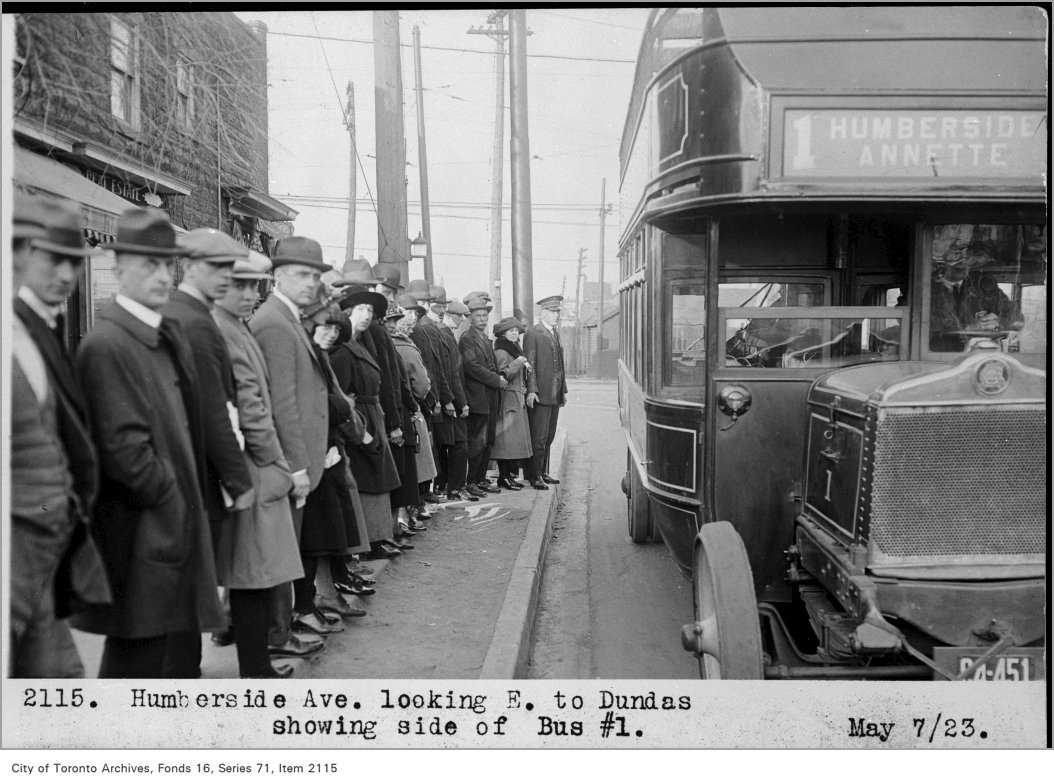 TorontoArchives's tweet photo. Toronto’s first bus route, Humberside, started on September 20, 1921 when four solid-tired, double-deck buses commenced service between Dundas Street &amp; Runnymede Road via Humberside Ave. #TorontoArchives #TorontoHistory #100YearsofTTC https://t.co/7h8ul9Mt7j https://t.co/PEJyyfudAL