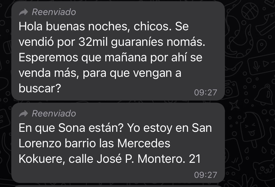RenatoProno's tweet photo. Esta abuelita quiso colaborar al viaje de Elenco Origen Guaraní con las ventas de sus helados pero solo vendió por 32mil ayer 😢😢 Hacemos RT para que tenga más clientes???? ❤️🤝 https://t.co/9H4O7GmwbQ