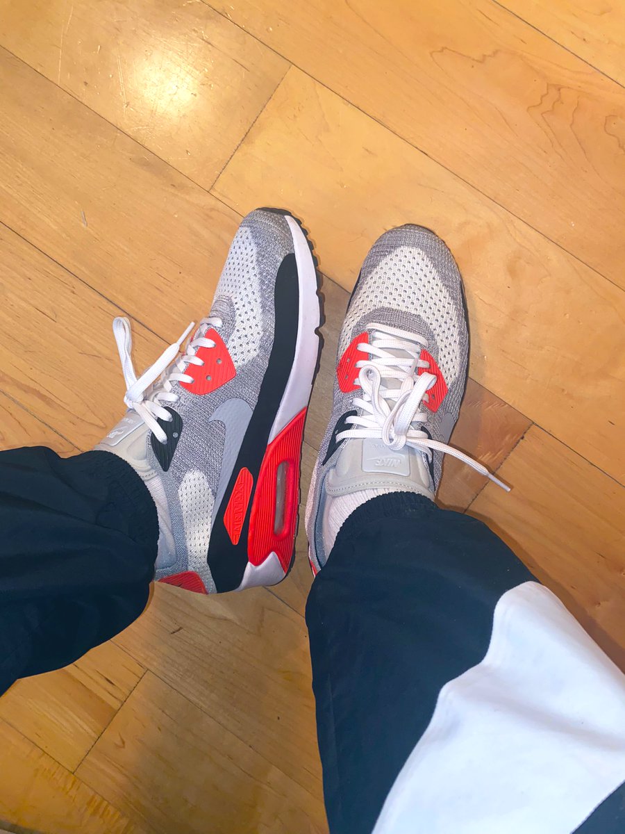 FFatcOE's tweet photo. @atmos_usa Size 11 #atmosnyc the infamous air max 90, but the flyknit version everyone slept on. Because you kno wherever youre heading, shawty gonna take you on an excursion  somewhere, and nothing better than some comfy feets #atmoscollectorsclub https://t.co/e6aSCOl7oe