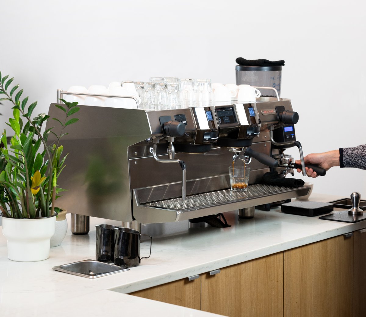 Discover the Rancilio Invicta. Efficient, precise, and approachable specialty espresso. social.ranciliogroupna.com/7mqK