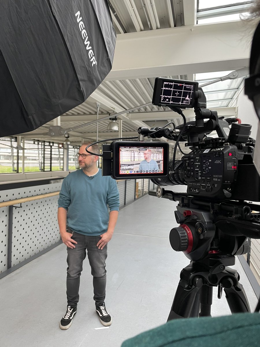 KDN_NRW's tweet photo. #action 🎬: Heute waren wir zu Gast bei dem Team von @vernetzt_ge und haben spannende Projekte für euch gefilmt. #DigitaleModellregion https://t.co/jq0JAcSahX