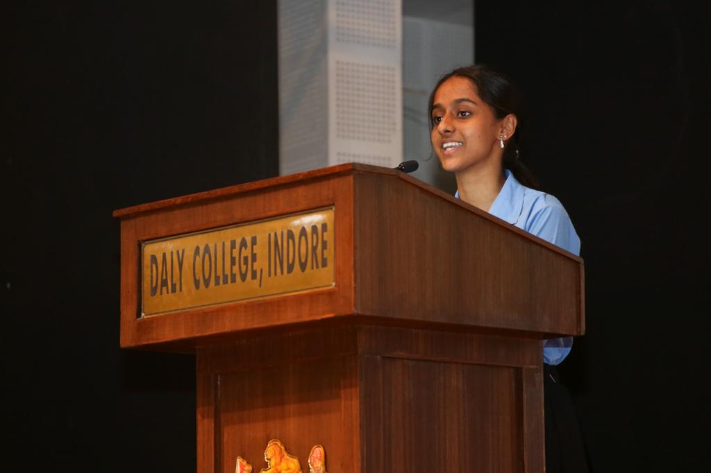dcindore's tweet photo. Final assembly of class 12(2021-22)
#dalycollegeindore #DC #outgoingbatchn #lastassembly #memories https://t.co/pJXBwQ2tJ6