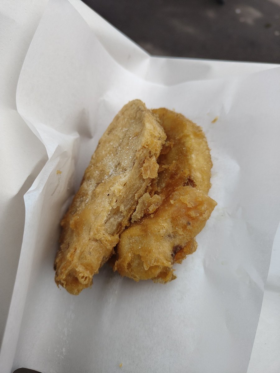 BombsandBubbles's tweet photo. Always about the food with me... Another F is Fritters! I know lots of places call these by a different name but a chippy potato fritter cannot be beaten sometimes 🥔
#CCabc #alphabetmonth #MHHSBD #SBS #QueenOf #sharingiscaring #RTswelcome https://t.co/lo7AF5Tjga