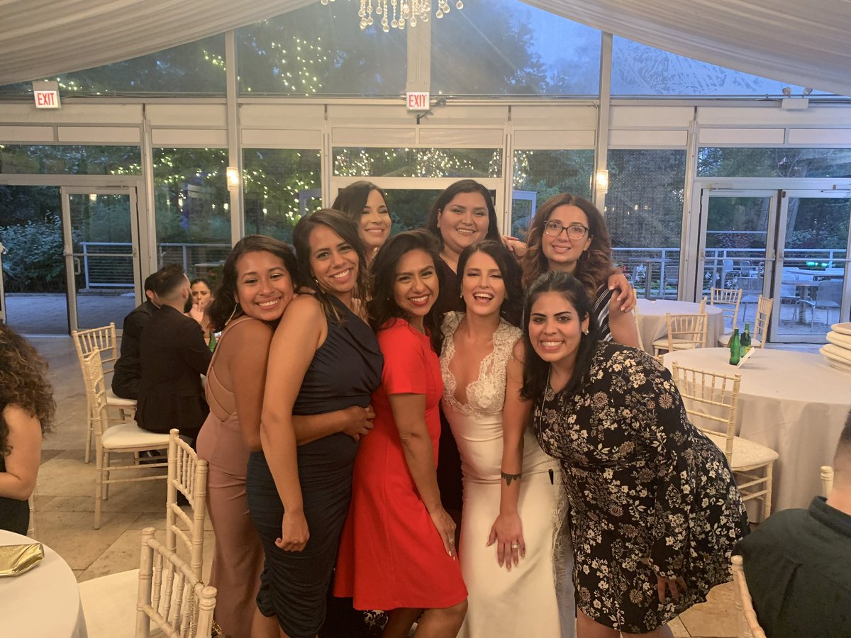 felixfelicis75's tweet image. Everything since 2020 is a fever dream because I could not wrap my head around that I had not seen my linesisters since 2019. I was mind blown 🤯 

Anyway we celebrated being 10 and I’m so thankful that the universe brought them into my life. #Spring2012