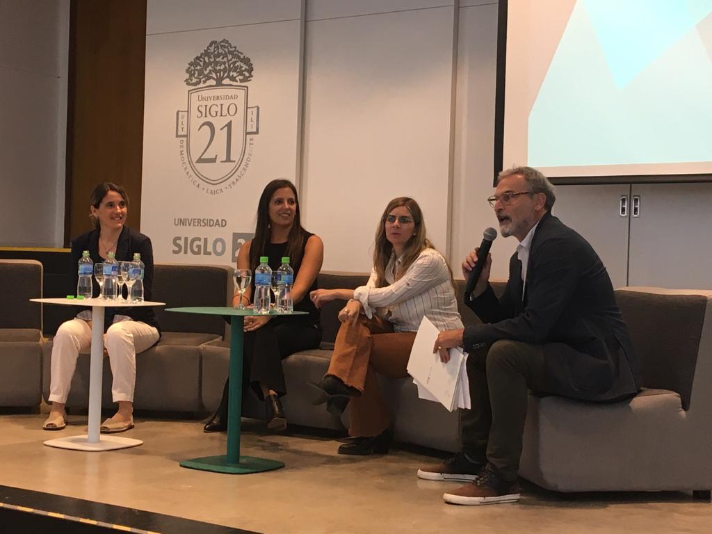 Revista_COLEGIO's tweet photo. Hoy vivimos la III Jornada de Capacitación e Innovación Educativa junto a la @lasiglo21 en su sede de Nueva Córdoba. Gracias por acompañarnos!
@Glifing
@ScienceBits
@Matific_latam
#Legamaster
#innovacion #Jornadas https://t.co/57TdceWeIA