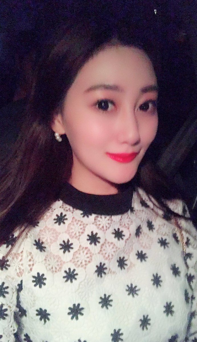 LinChenxi6688's tweet photo. A person as long as the inner peace, let the world change, ultimately can not set off a huge wave. https://t.co/dFeYtxxZ4e
