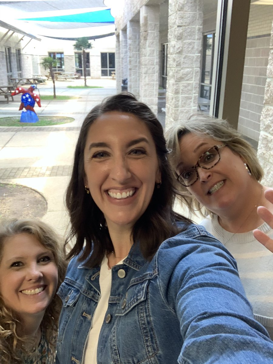 AGEiland's tweet image. My coworkers are better than yours. #secondarymath @AMSTI4all #AMSTI4all @kdockery100 @trodsmathtalk @AMSTI_Athens @AMSTIUAB @AMSTITroyU @amstiAUsome