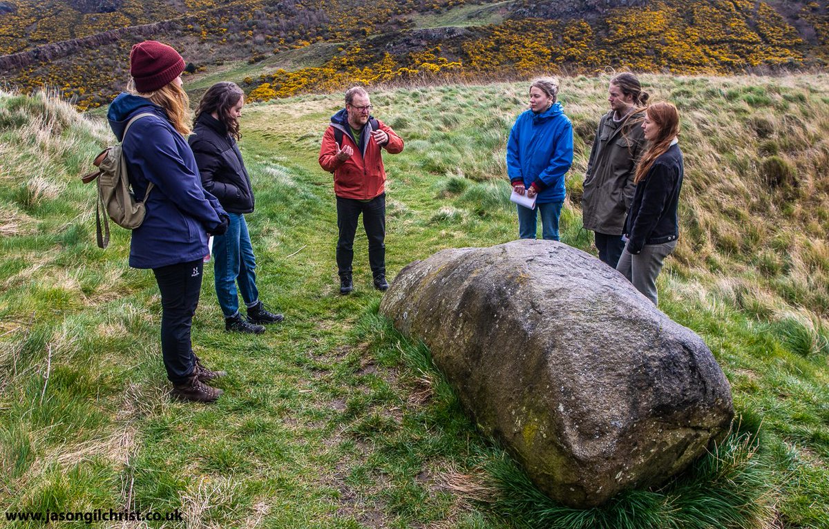 jgilchrist13's tweet photo. Holyrood Park Geowalk w @Geowalks for Edinburgh Napier University walk. ↖️Glacial erratic, ↗️sandstone quarry, ↙️Dunsapie Hill &amp; Loch, ↘️walking on lava. #EdinburghNapierUniversity #Geowalk #geology #geodiversity #geoheritage #ScottishGeology #HolyroodPark #Edinburgh #Scotland https://t.co/fN3IkCMe4j