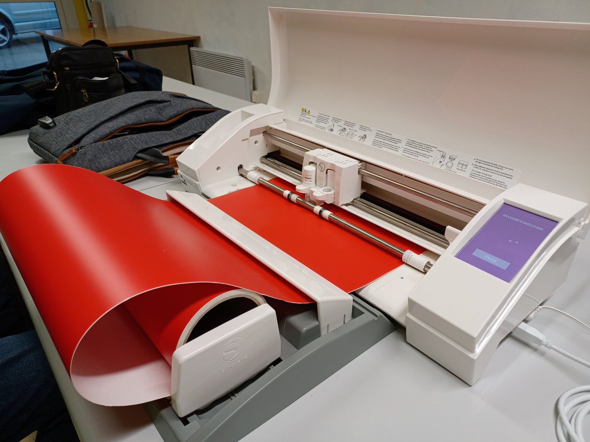 Ce soir on joue un peu avec la découpeuse vinyle #OpenLab