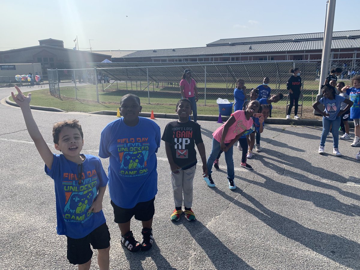 Mrs_Renfroe's tweet photo. Their first field day! They had a blast! Thank you Coach Byrd! @Killian_STEAM @gore_mgore @franklinscsu @PaigeMaloneKES @jamesann_sheley https://t.co/WPRnDZu5Ww