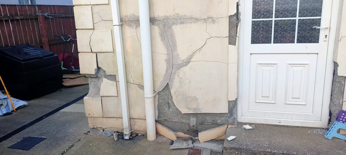 eunan_odoherty's tweet photo. @micaactiongroup
#MicaDamage
#MicaRedress 
A campaign for the people driven by the people. Help people survive this stress madness. Crumbling Homes of Ireland. Mental health damaged &amp; dreams damaged. https://t.co/FseNeRfcd0
