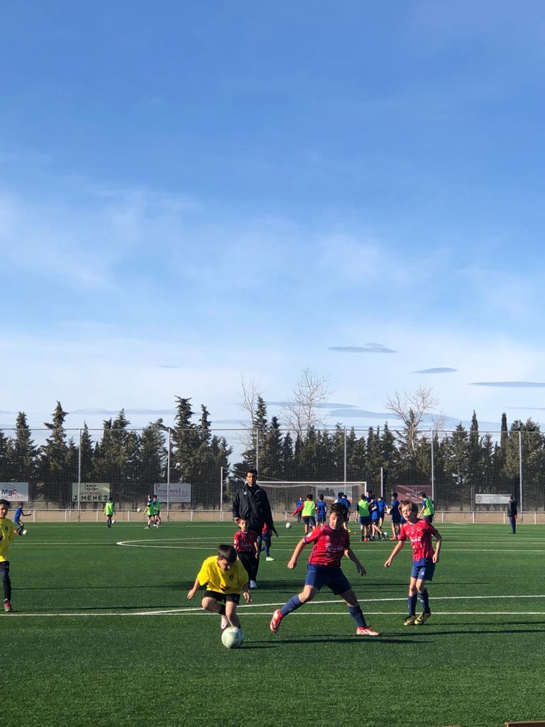 CD_Corellano's tweet photo. 📸 LIGA 1ª BENJAMIN ⚽️ 
@CD_Corellano  5 🆚 1 @CastejonCD 
📆 Miercoles 6  Abril
🏟  Municipal Ombatillo - Corella ⌚ 17 : 30 H 
🎌 #ConLaIilusionPorBandera 🔴😅 #AupaCDC ❤️ @CD_Corellano 🔴 #nuncadejesdecreer 🎌 #Tercera ♥️ #Cantera ⚽ #RespectFirst 🤗 https://t.co/TkrkXuXS11